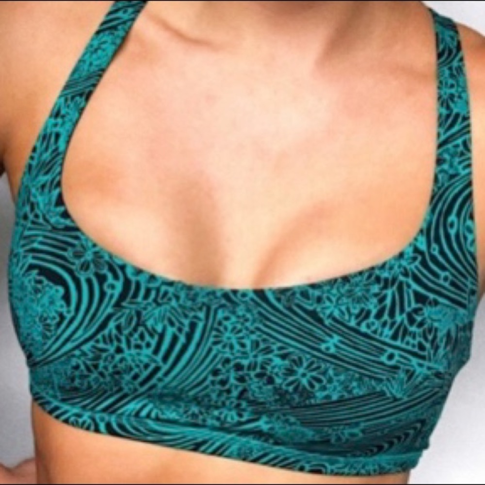 lululemon free to be sports bra - RARE